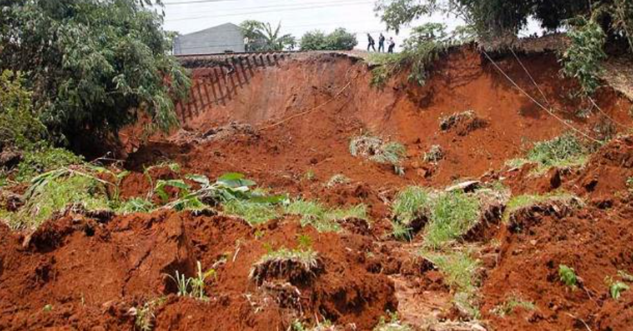 Hujan Guyur Kota Ambon, Banjir dan Longsor di Sejumlah Titik