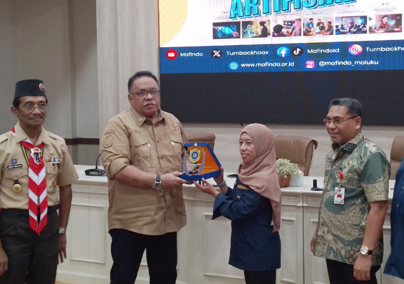Ambon Gas Pol! 65 Guru SMP Dibekali Skill AI untuk Transformasi Digital Sekolah