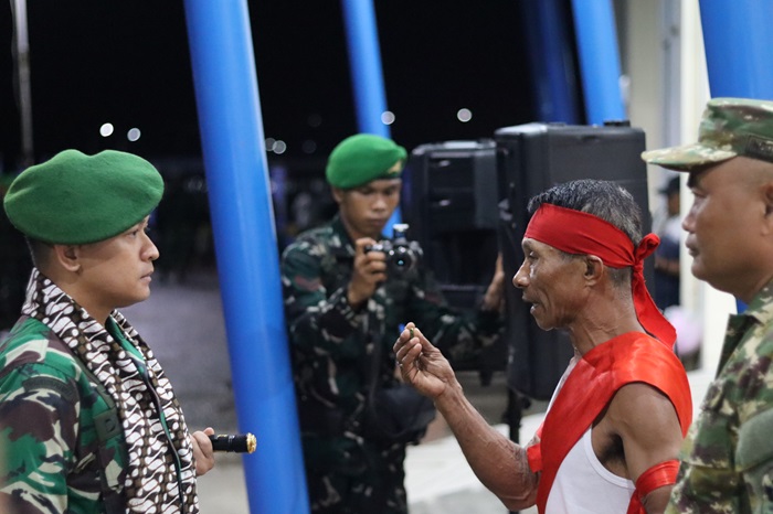 Bupati Aru Sambut 500 Prajurit Yonif TP 912/Satria Aru