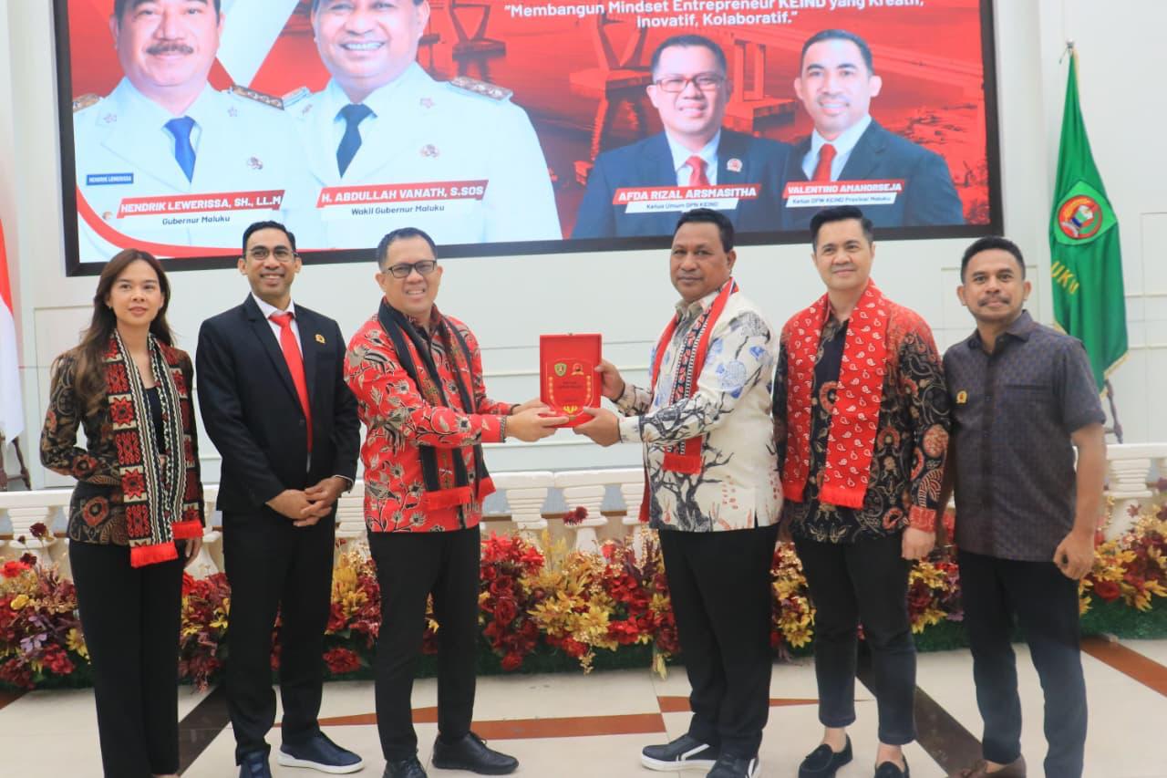 Wagub Maluku Lantik Pengurus KEIND 2025–2030, Dorong UMKM Jadi Motor Ekonomi Daerah
