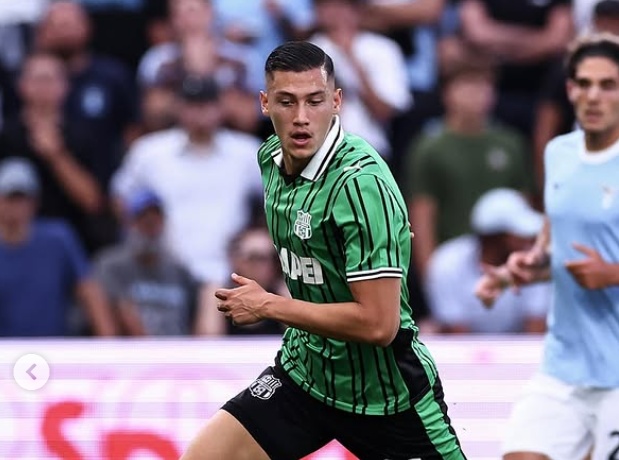  Jay Idzes Tampil Solid, Sassuolo Tumbangkan Verona Lewat Gol Tunggal Pinamonti