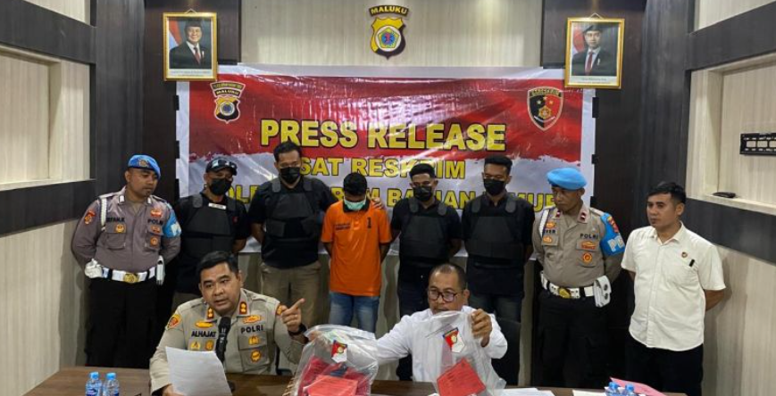 Pelaku Pembunuh Siswi MTs di Bula Ditangkap: Kenalan Lewat FB Lalu Ajak Hubungan Badan