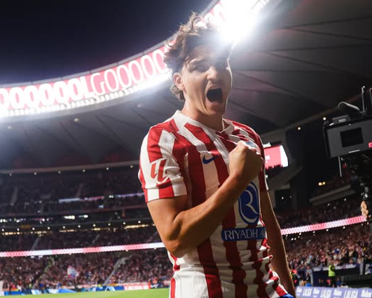 Julian Alvarez Jadi Pahlawan! Hat-trick Dramatis Antar Atletico Madrid Taklukkan Rayo Vallecano 3-2