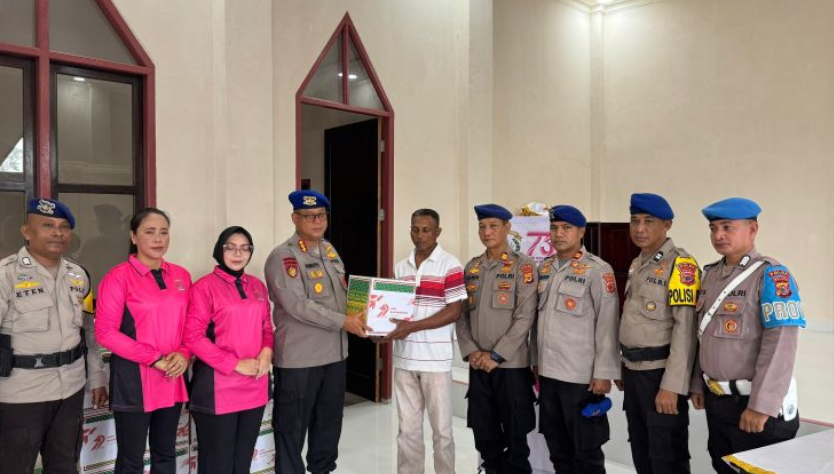 Sambut Hari Bhayangkara ke-79, Ditpolairud Polda Maluku Salurkan Bantuan untuk Nelayan Ambon