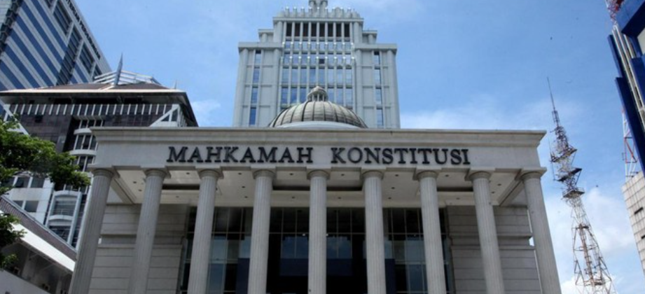 MK Tolak Permohonan PHPU oleh Amus-Hamsah di Pilkada Buru Selatan