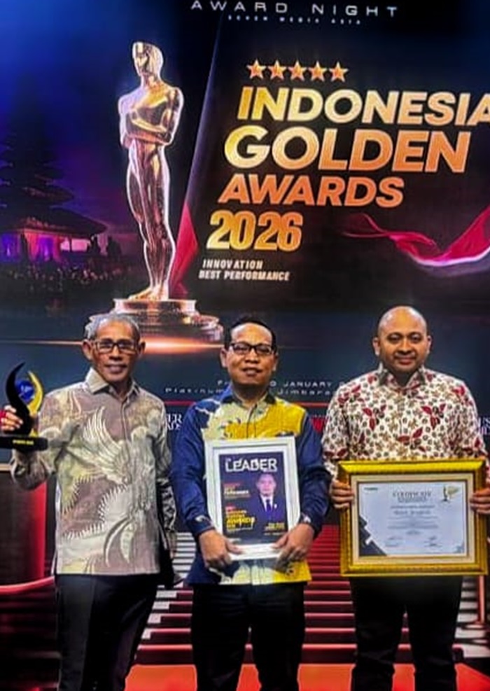 Ketua DPRD Ambon Terima 2 Penghargaan Seven Media Asia Award 2026