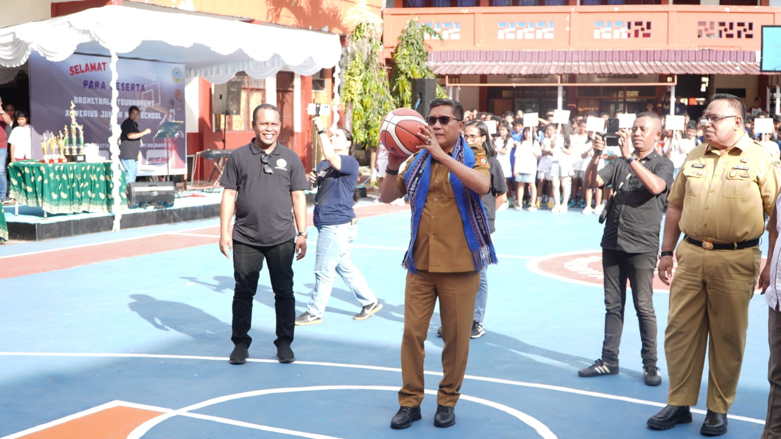 Wali Kota Ambon Apresiasi SMP Katolik Gelar Turnamen Basket Xaverius 2025