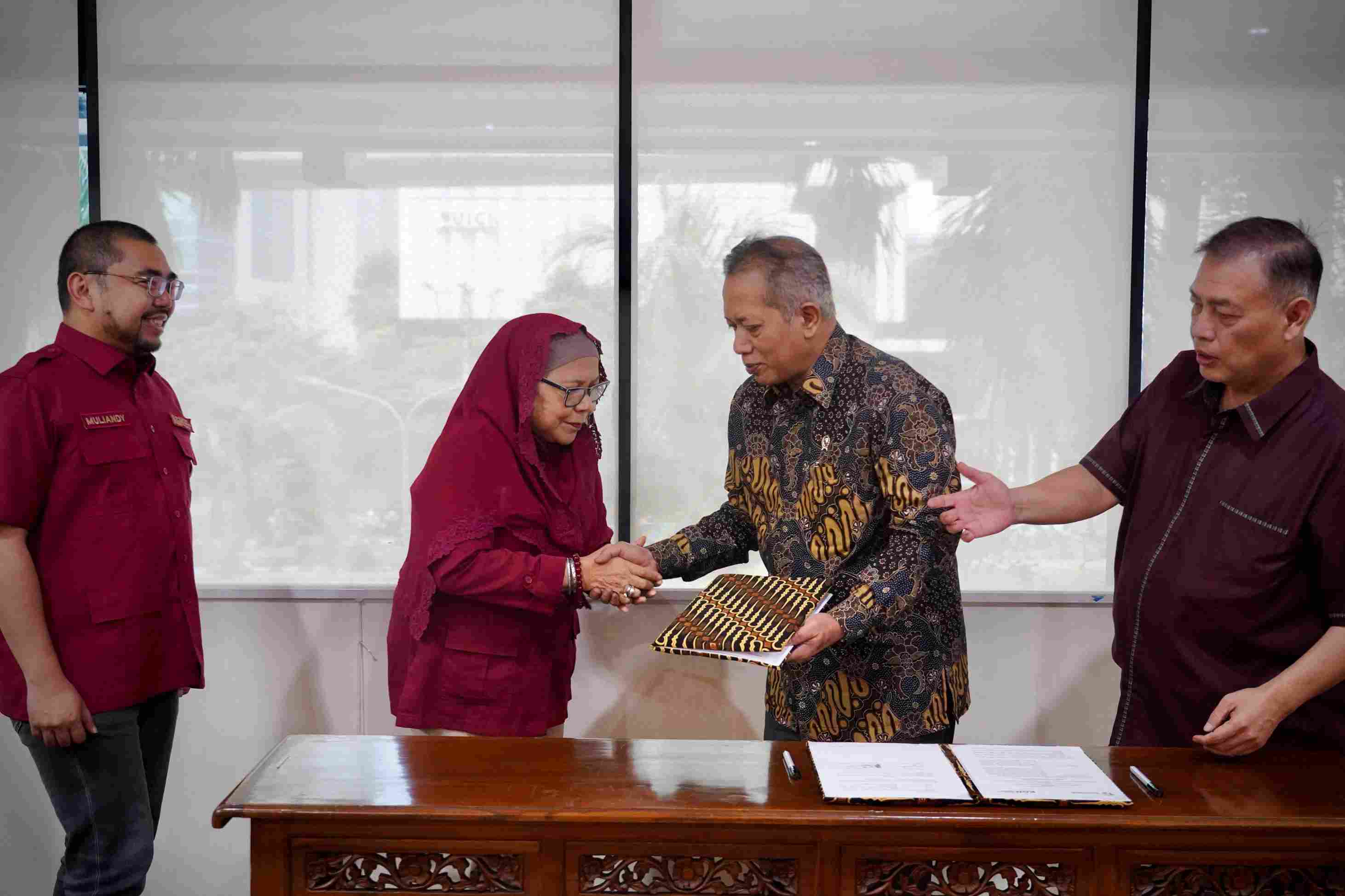 Kemenkop dan KGN Jalin Kerja Sama Peningkatan SDM Pengelola Kopdes Merah Putih Berbasis ToT