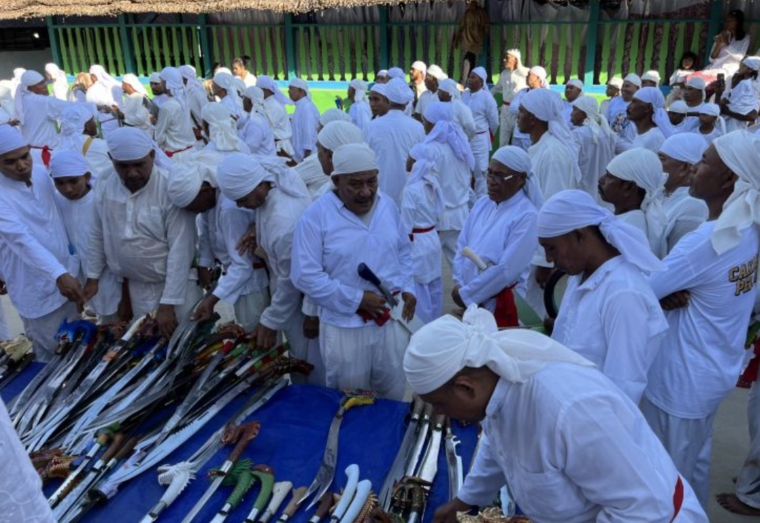 Pemkab Maluku Tengah Tegaskan Komitmen Lestarikan Budaya Lewat Ritual Ma’atenu Pakapita Matasiri 2025