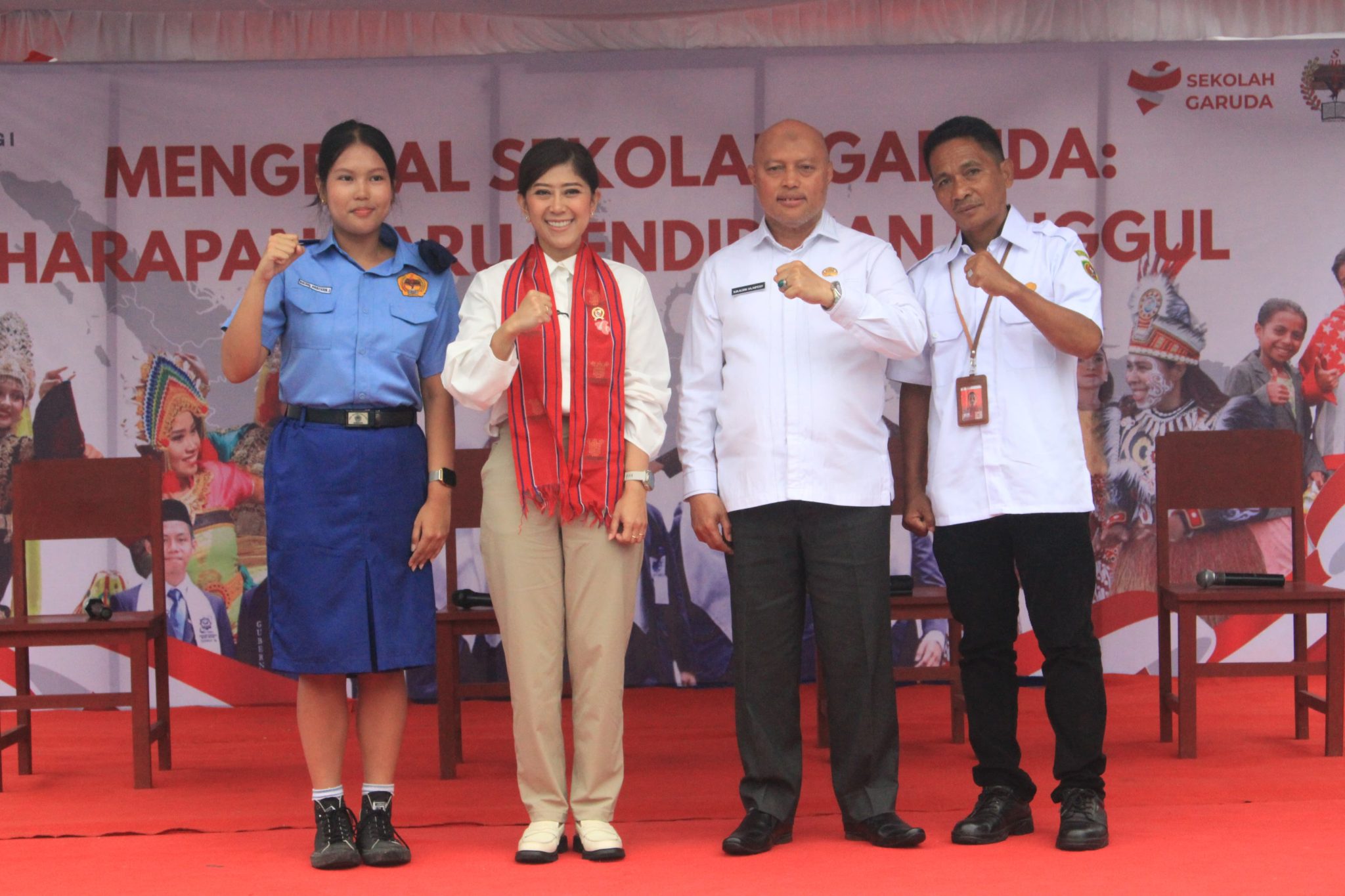 Menteri Komdigi Meutya Hafid Resmikan Sekolah Garuda di Ambon