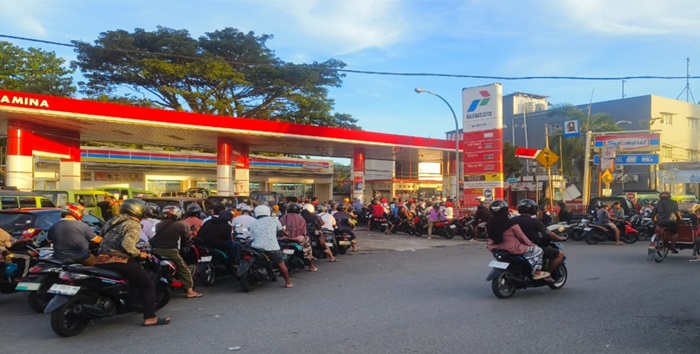 Fraksi PDI Perjuangan Sesalkan Pernyataan Pertamina Terkait Kelangkaan BBM di Ambon 
