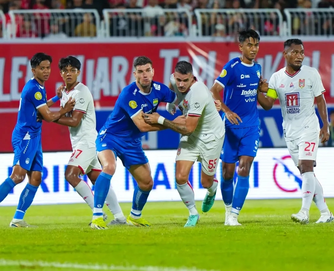 Malut United Menang Tipis Atas Persib, Imran Nahumarury Puji Kerja Keras Pemain