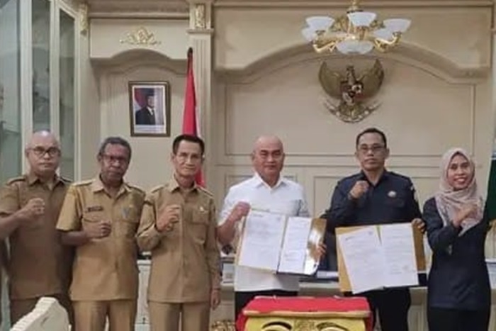 Bupati Aru Teken MoU Pengawasan Netralitas ASN Jelang Pemilu 2029  ‎