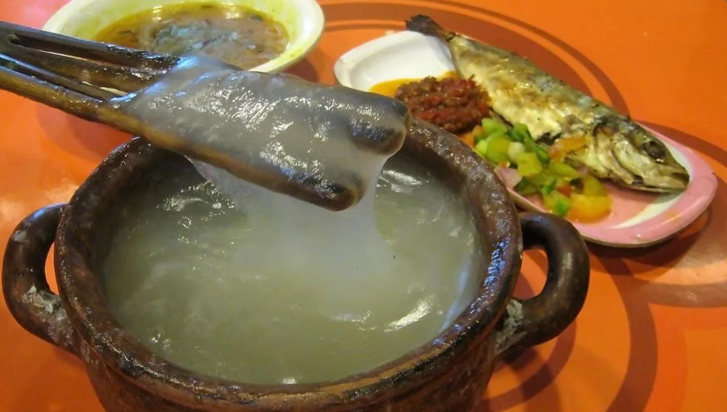 Papeda dan Ikan Kuah Kuning: Cita Rasa Khas Maluku yang Melekat di Hati