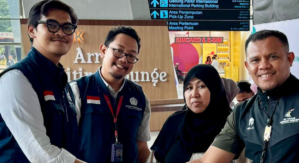 Selamat Tiba di Tanah Air, Dua WNI Asal Maluku Dievakuasi dari Yaman dan Dipulangkan ke Ambon