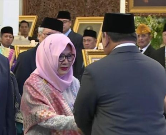 Prabowo Umumkan 10 Tokoh Dapat Gelar Pahlawan Nasional, Termasuk Soeharto