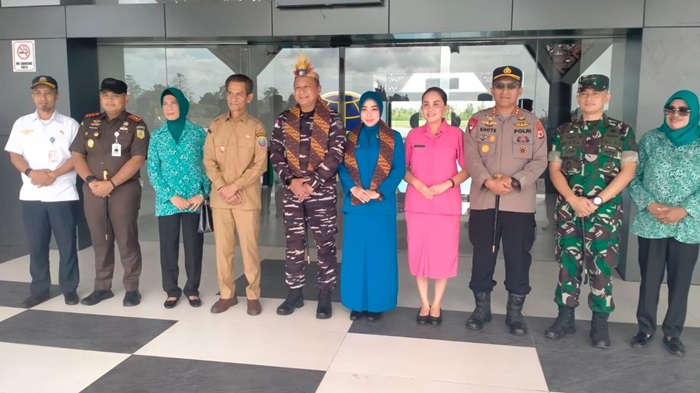 Wakil Bupati Aru Sambut Kedatangan Danlanal Baru