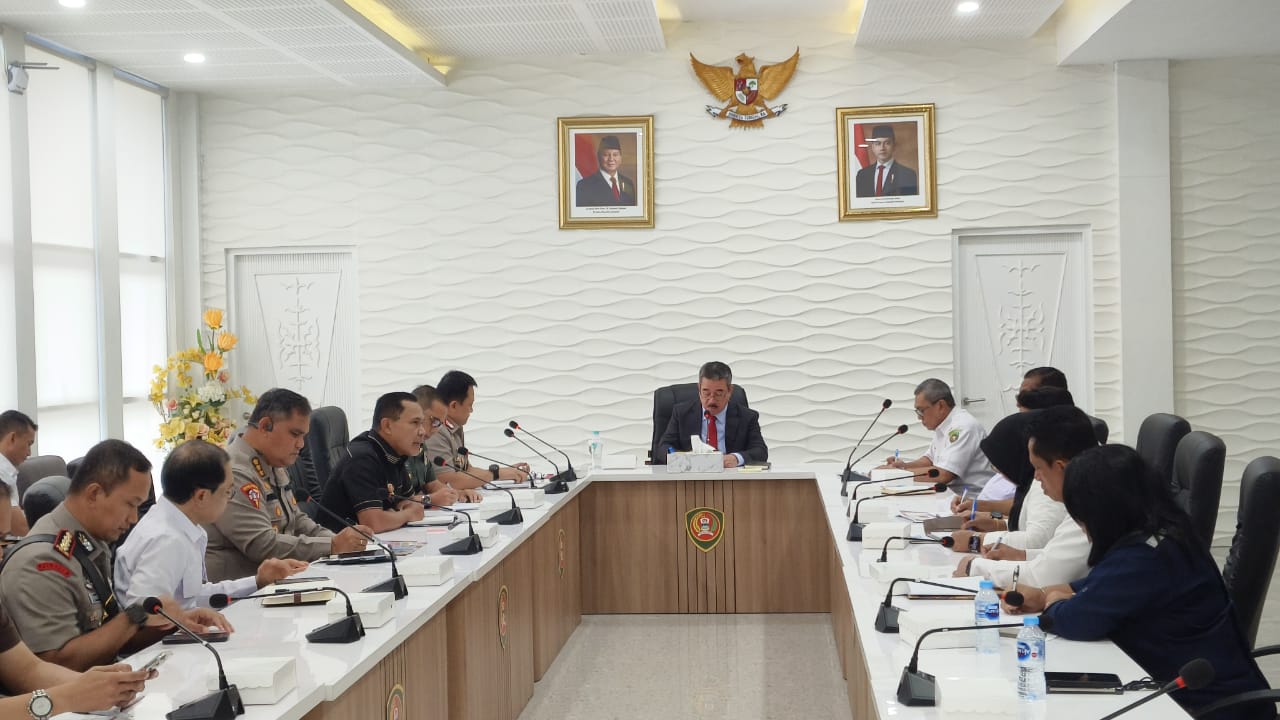 Gubernur Maluku Tegaskan Komitmen Hentikan Tambang Ilegal di Gunung Botak