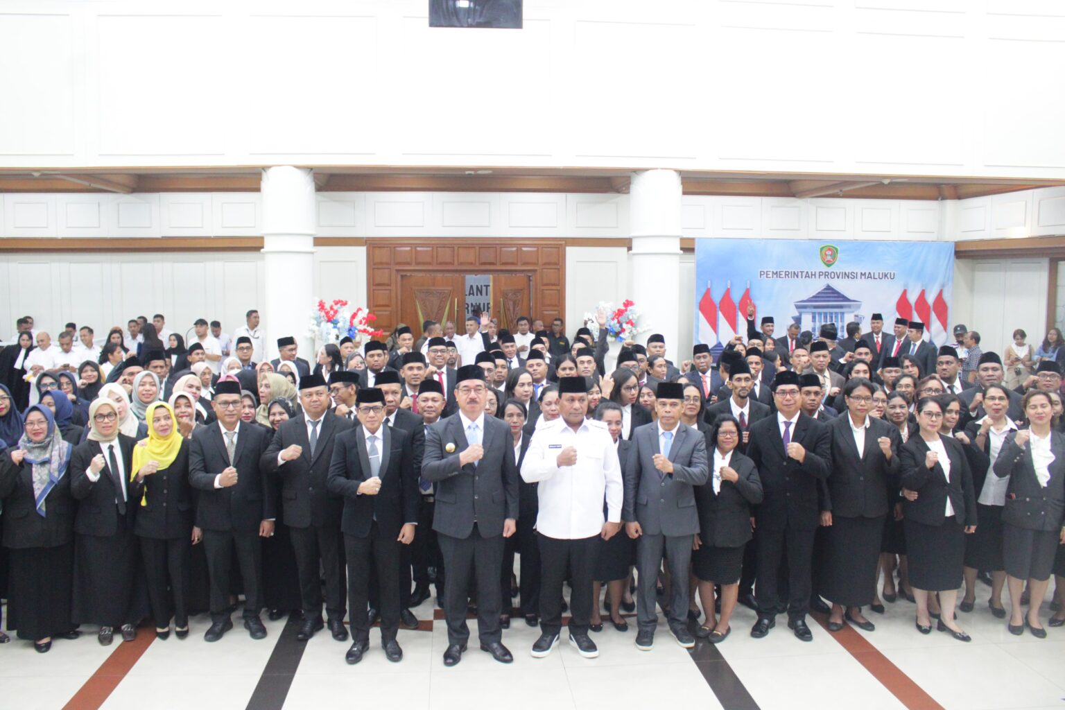 Gubernur Maluku Lantik 242 Pejabat, Tegaskan Komitmen Birokrasi Profesional