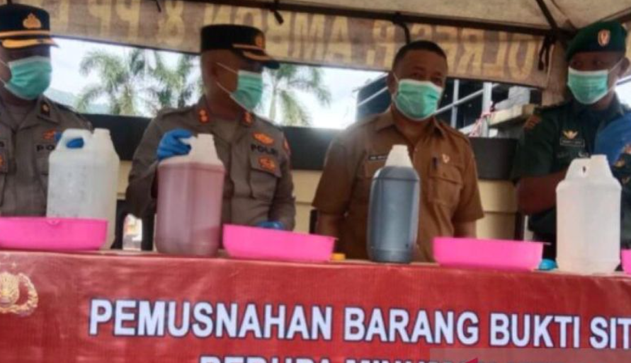 Polresta Ambon Musnahkan 3.800 Liter Miras Jenis Sopi dari Hasil Sitaan, Pemkot Siap Perketat Jalur Masuk