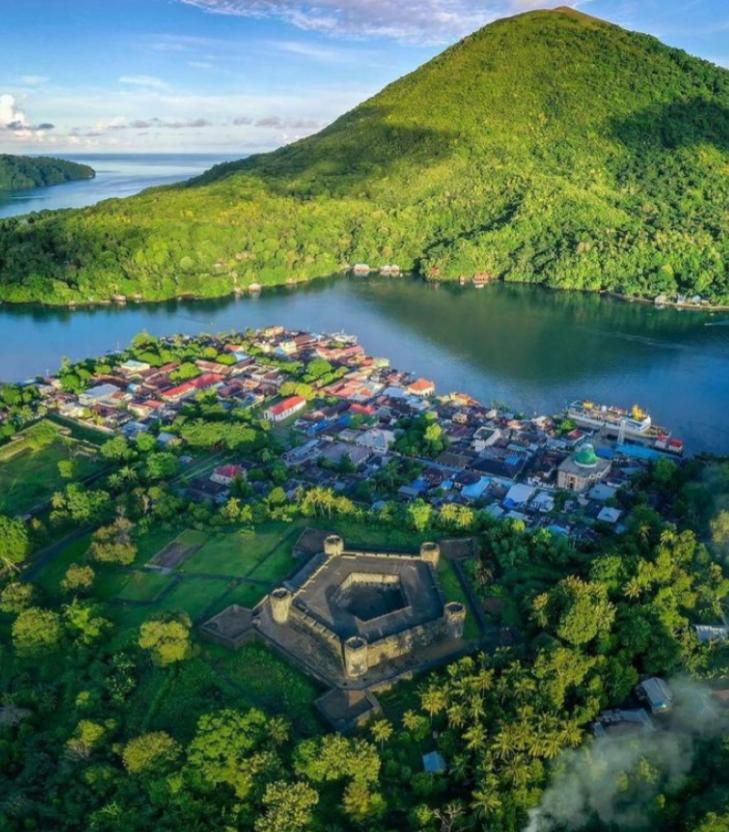 KEPULAUAN BANDA GO INTERNASIONAL! Pemprov Maluku Pamer Kekayaan Sejarah dan Bawah Laut Kelas Dunia di Festival