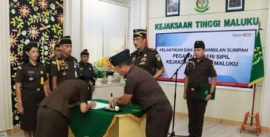 Kajati Maluku Lantik 11 CPNS dari Calon Jaksa, Ini Daftar Namanya