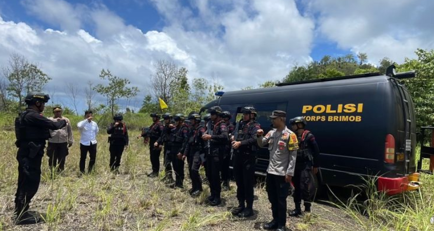 Brimob Polda Maluku Musnahkan Ratusan Bahan Peledak Sisa Kasus 2005