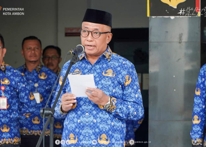 Pemkot Gelar Upacara Hari Pahlawan Nasional di Balai Kota