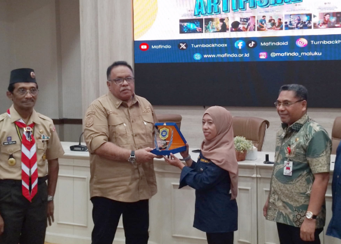 Ambon Gas Pol! 65 Guru SMP Dibekali Skill AI untuk Transformasi Digital Sekolah