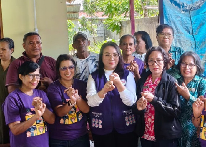 Tinjau Dua Posyandu di Kecamatan Nusaniwe, Lisa Wattimena Tekankan 6 SPM dan Kesehatan Balita 