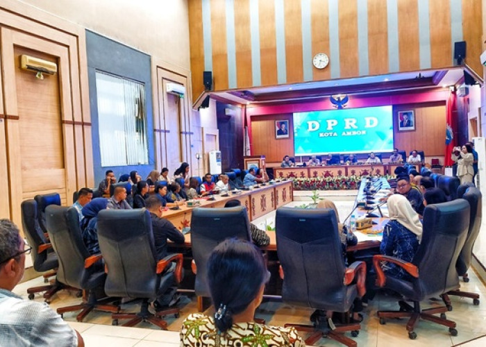 DPRD Ambon Uji Publik Ranperda Perlindungan Tenaga Kerja Lokal 