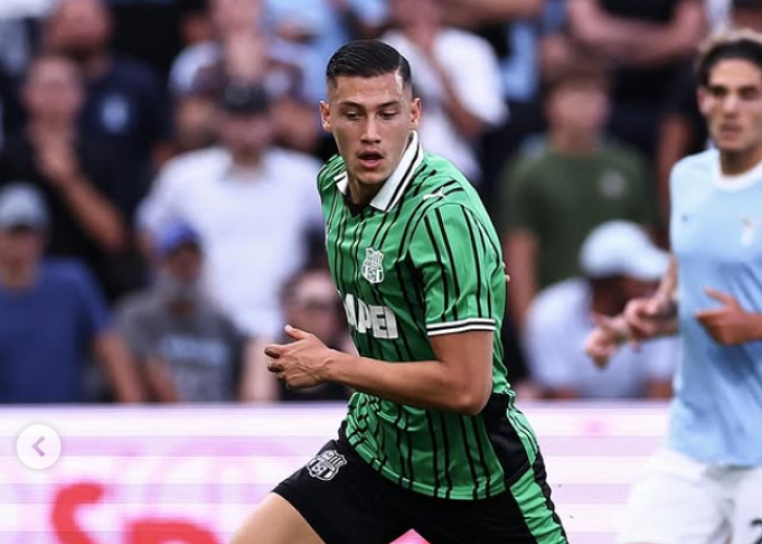  Jay Idzes Tampil Solid, Sassuolo Tumbangkan Verona Lewat Gol Tunggal Pinamonti