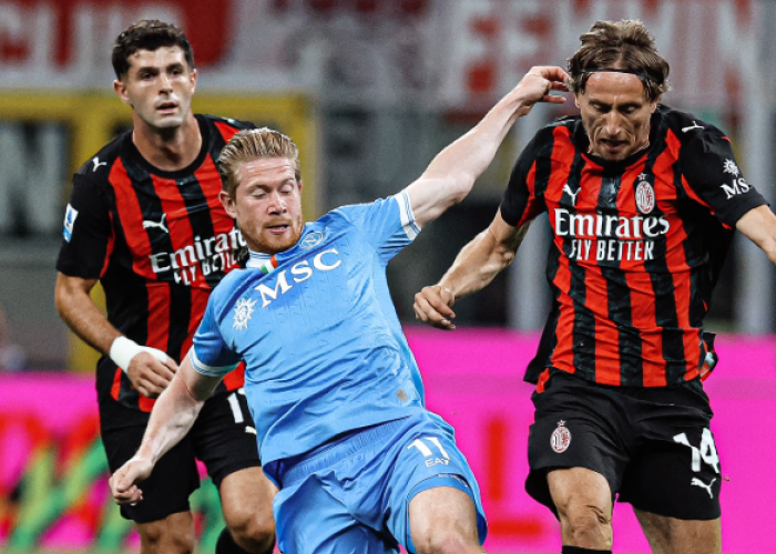Liga Italia: AC Milan Taklukkan Napoli Hanya dengan 10 Pemain