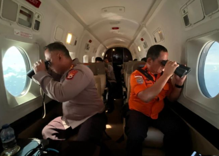 Polda Maluku Terjunkan Pesawat Canggih Cari Korban KM Maluku Prima Makmur yang Terbakar di Laut Banda