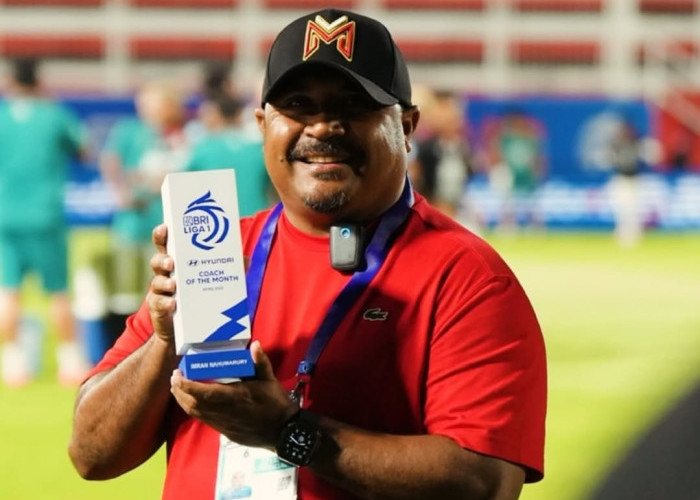 Imran Nahumarury Raih Pelatih Terbaik BRI Liga 1 April 2025, Bawa Malut United Tembus Tiga Besar