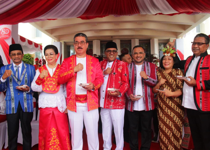 Pemprov Gelar Upacara HUT Provinsi Maluku yang ke-80 di Lapangan Merdeka Ambon