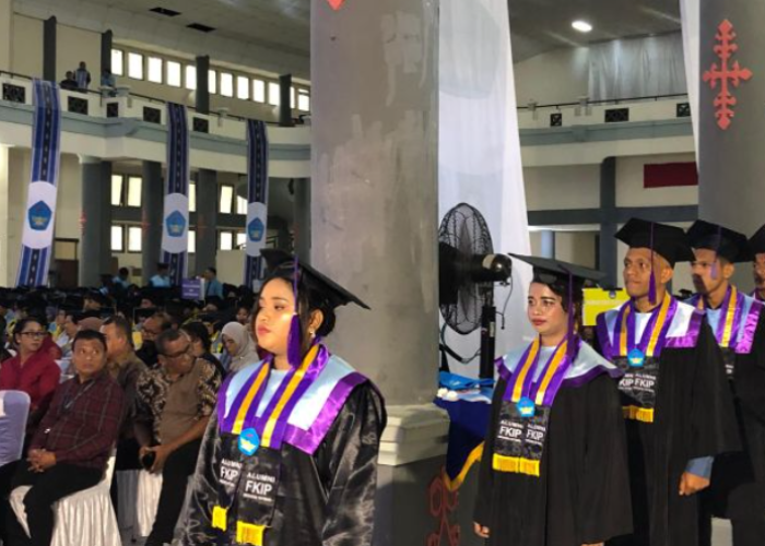 Unpatti Wisuda 923 Lulusan, Gubernur Maluku: Jadilah Pelopor Kemajuan Daerah