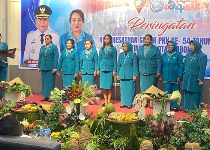 Ketua TP-PKK Kota Ambon AJak Kader Perkuat Pelaksanaan 10 Program Pokok PKK
