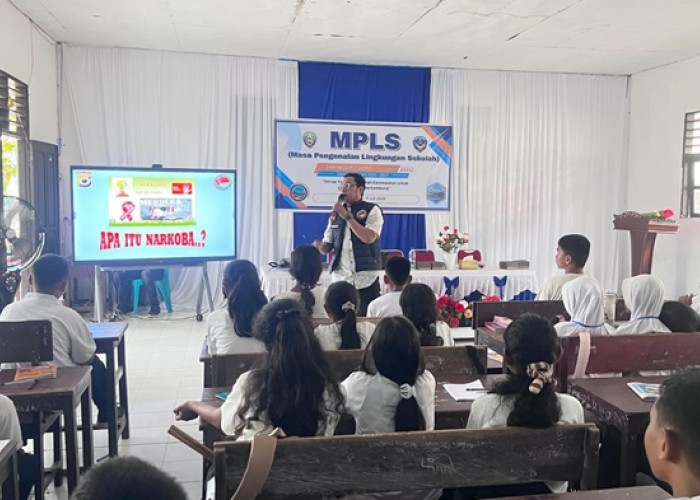 SIswa SMPN 2 Dobo Diberi Edukasi Bahaya NAPZA, Judol dan Miras 