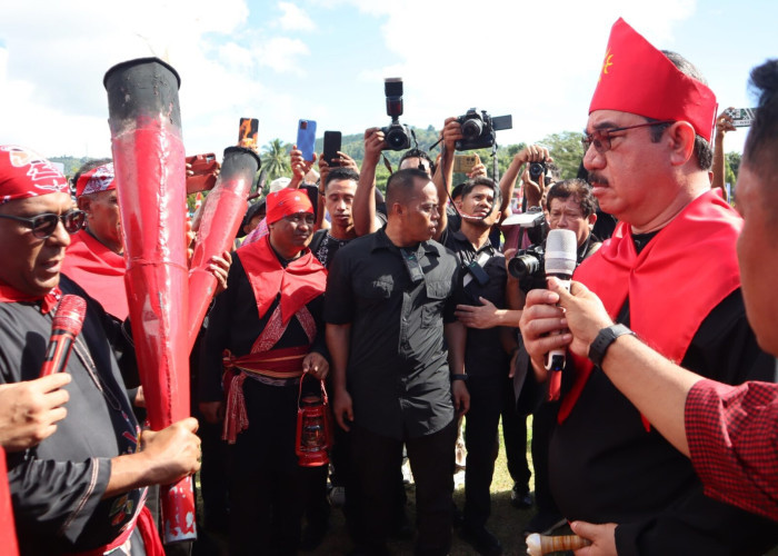 Gubernur Maluku Gelar Upacara 208 Tahun Kapitan Pattimura di Saparua