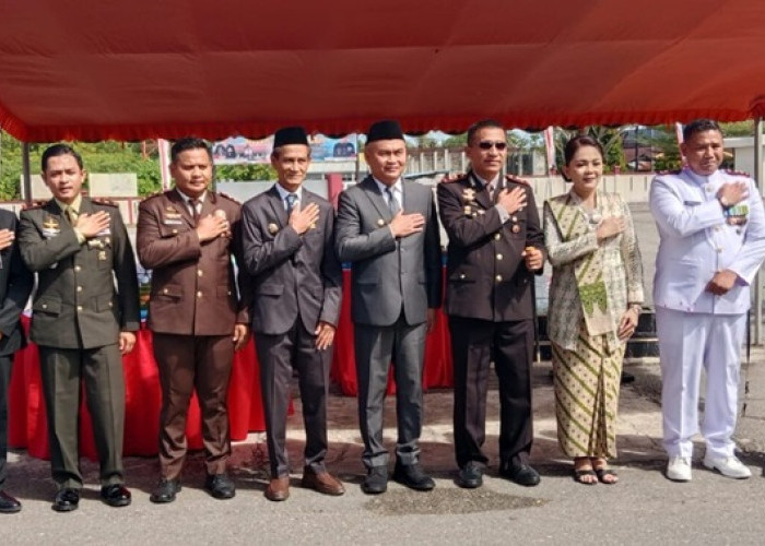 Hadiri Upacara Hari Bayangkara Ke-80, Bupati Kepulauan Aru Sampaikan Dukung Polri Jaga Kamtibmas