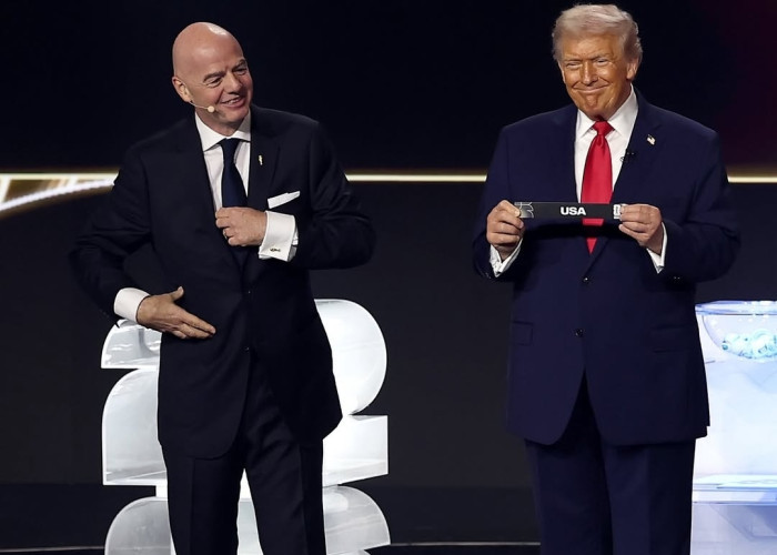 Donald Trump Terima Penghargaan FIFA Peace Prize pada Drawing Piala Dunia 2026