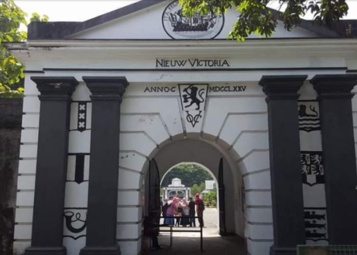 Menteri Kebudayaan Fadli Zon Kunjungi Benteng Victoria Ambon: Saksi Sejarah Perjuangan Pattimura!