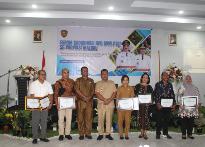 Wagub Maluku Buka Forum Koordinasi DPM-PTSP se-Maluku, Soroti Pentingnya Hilirisasi untuk Ekonomi Inklusif