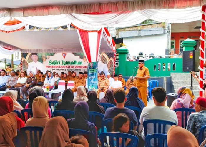 Hadiri Safari Ramadhan, Walikota Ambon Kembali Ingatkan RT/RW Benahi Data Penerima Bansos 