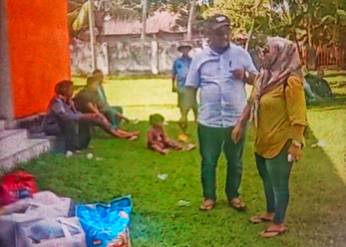 Viral!! Warga Masohi Ngamuk, Bantuan Uang Tunai Kemensos Disulap Kantor Pos Jadi Sembako 