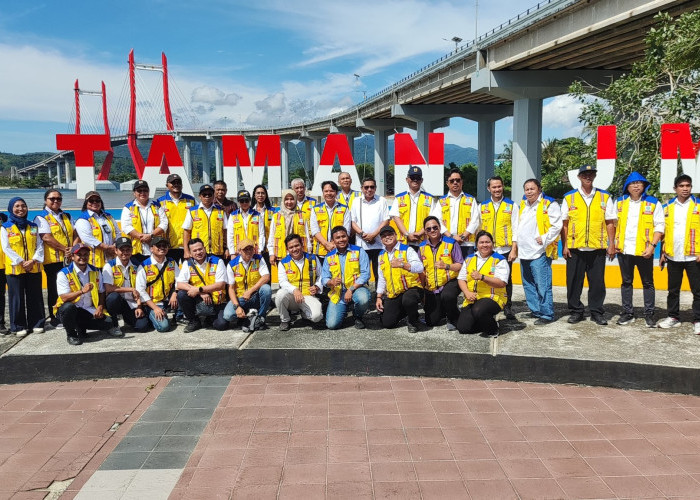 Wali Kota Ambon Bahas Pelebaran Jalan di Kota Ambon dan Rute Alternatif Bersama Dirjen Bina Marga