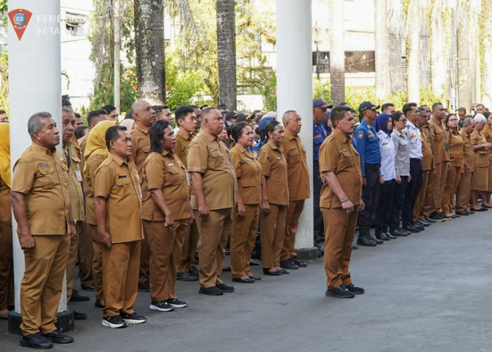 Pimpin Apel Perdana 2026, Wali Kota Ambon Tekankan Adaptasi ASN di Tengah Tekanan Keuangan Daerah