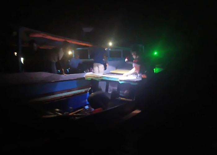 Terombang-Ambing di Laut Aru, Tiga Warga Berhasil Diselamatkan Tim SAR Gabungan 