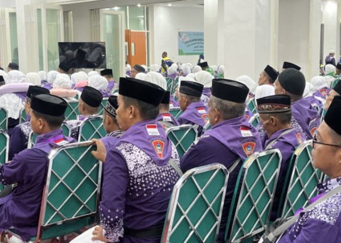 Calon Haji Tertua Asal Maluku Usia 94 Tahun dan Termuda 18 Tahun